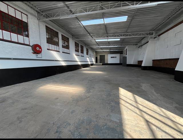 437M² WAREHOUSE TO LET IN SEBENZA